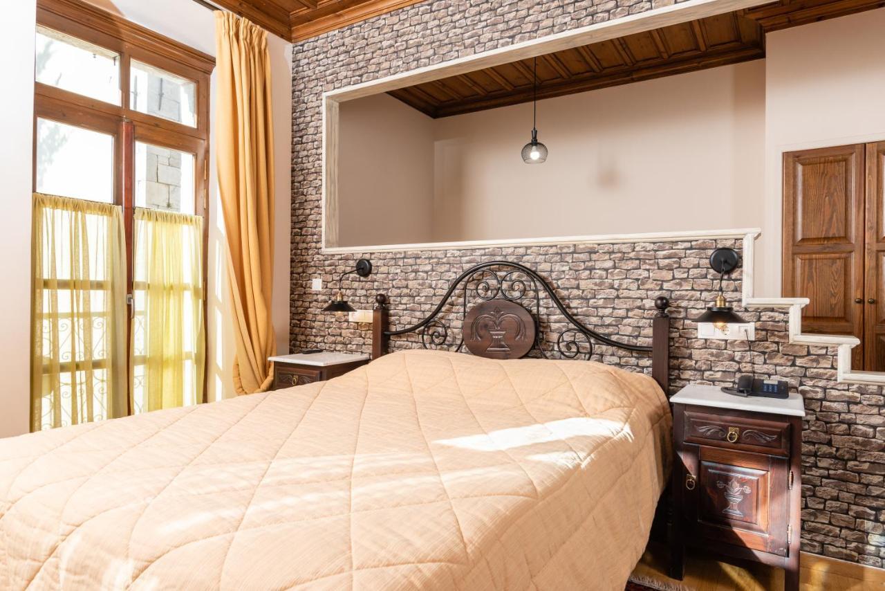 Kaza Guesthouse Dimitsana Luaran gambar