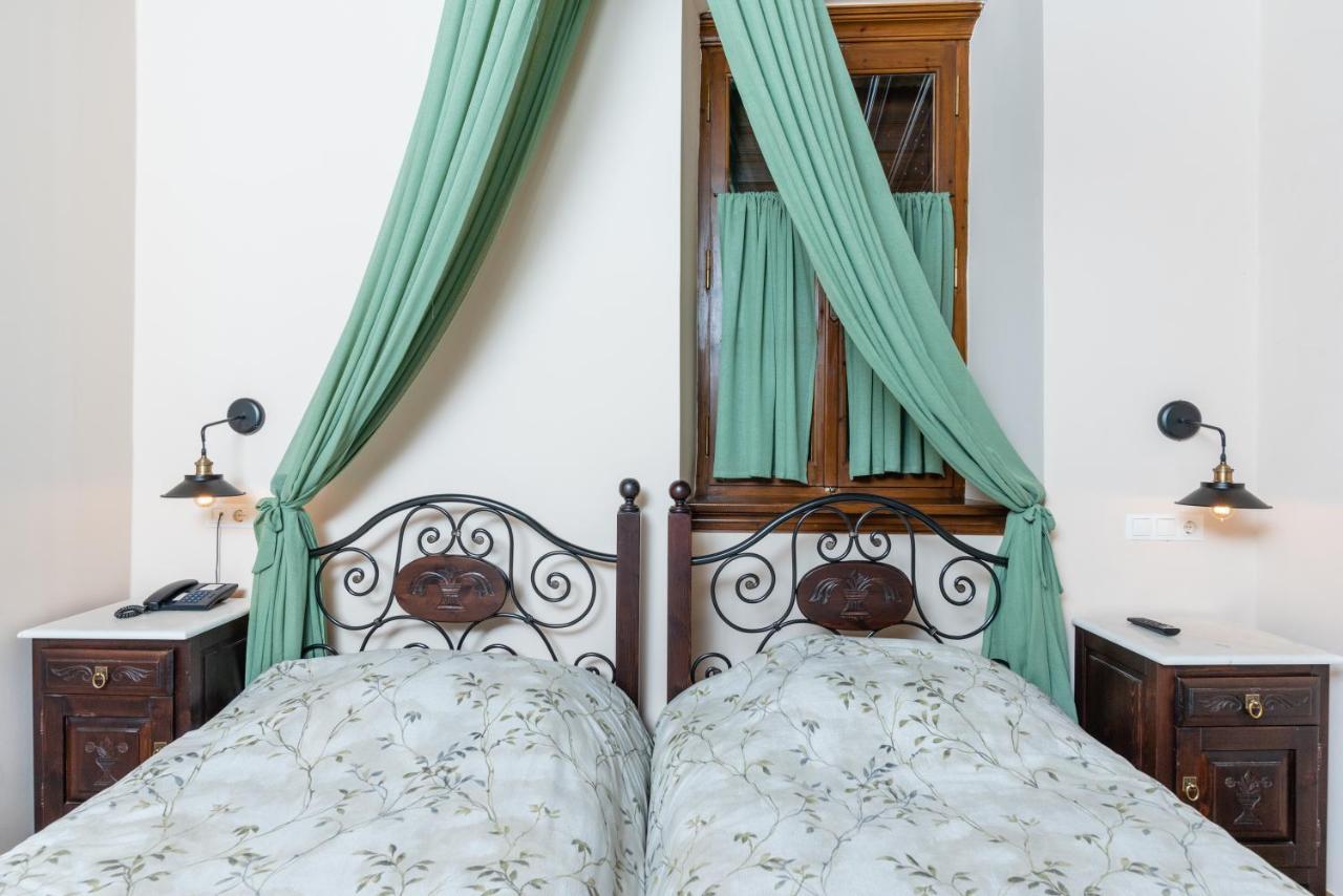 Kaza Guesthouse Dimitsana Luaran gambar