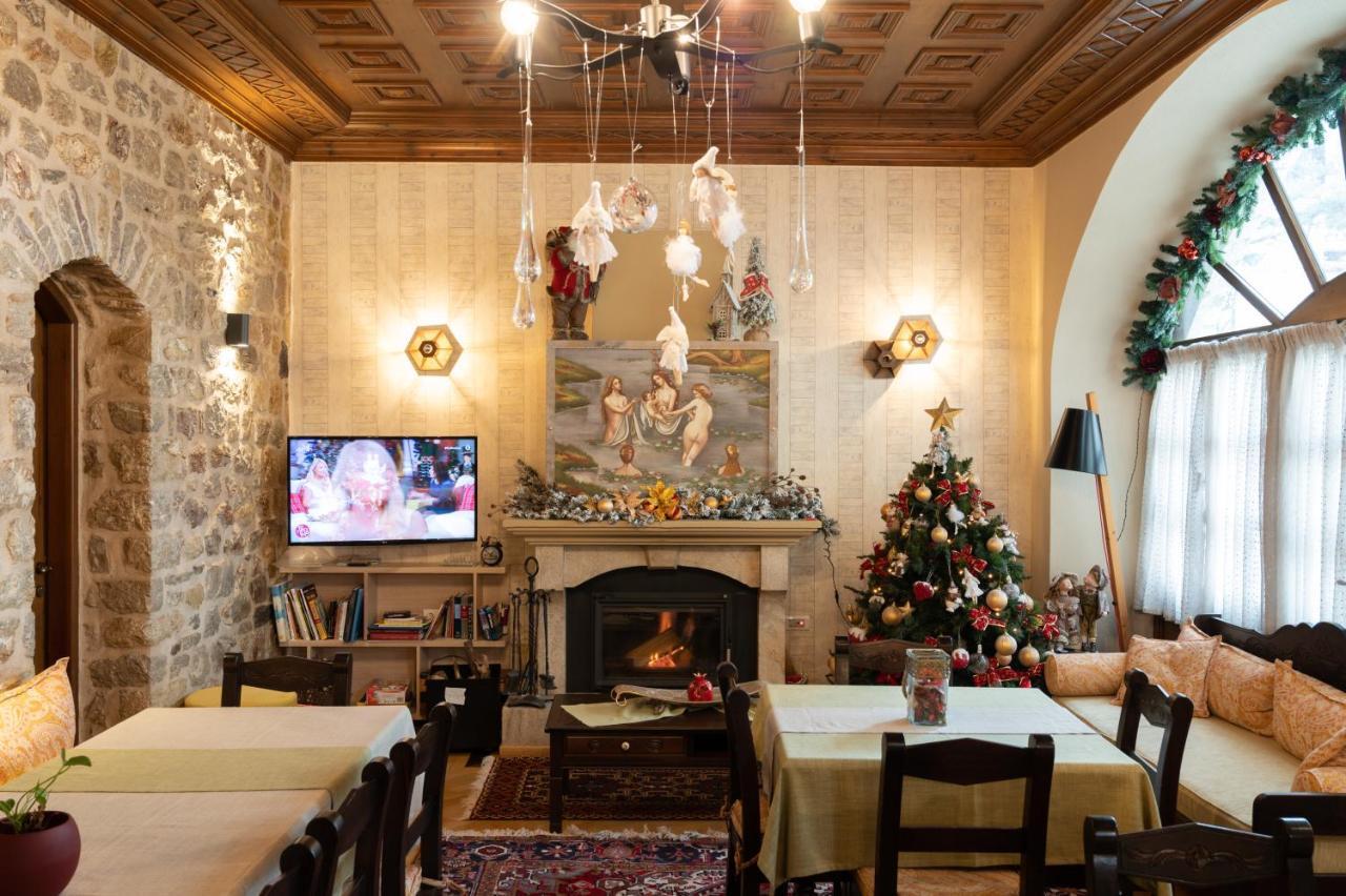 Kaza Guesthouse Dimitsana Luaran gambar