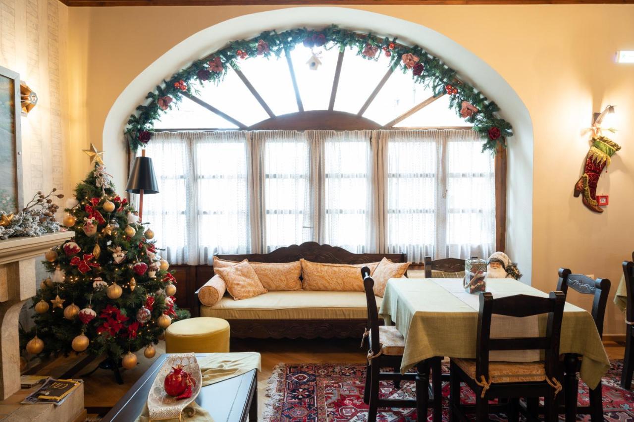 Kaza Guesthouse Dimitsana Luaran gambar